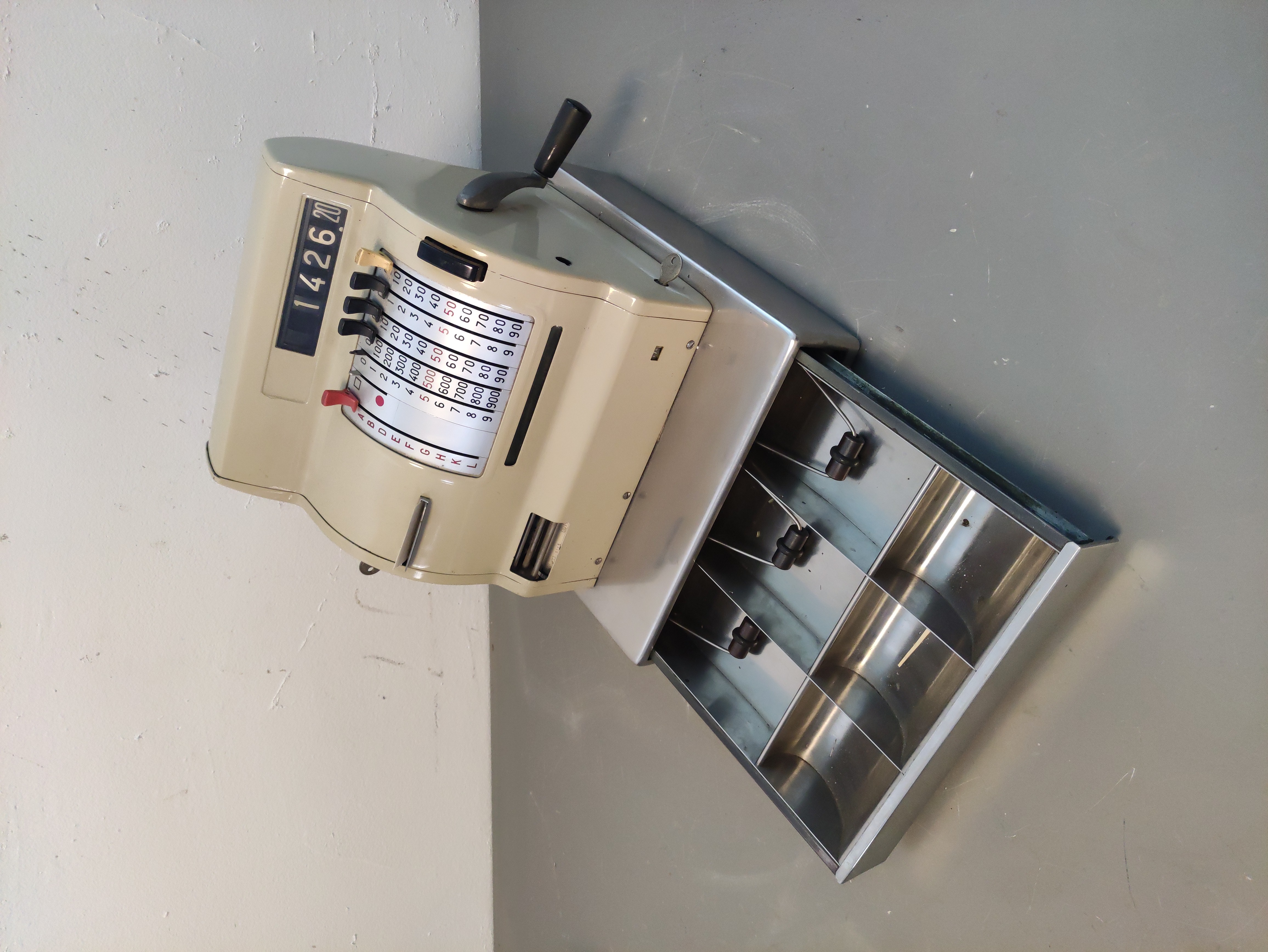 caja registradora calculadora metal func 35.5x31.5x35 1u